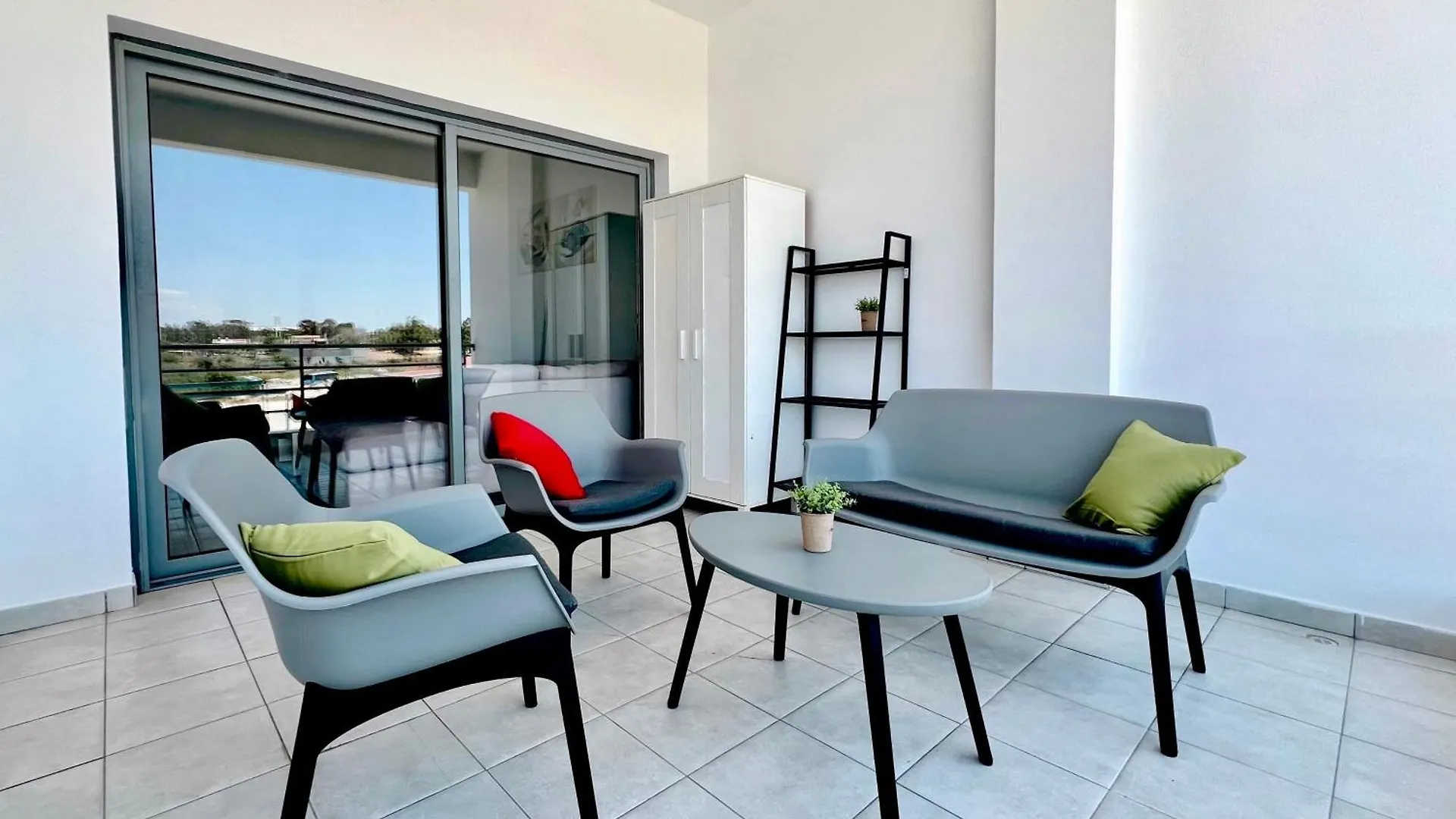 Mackenzie Lara 201 Apartman Lárnaka